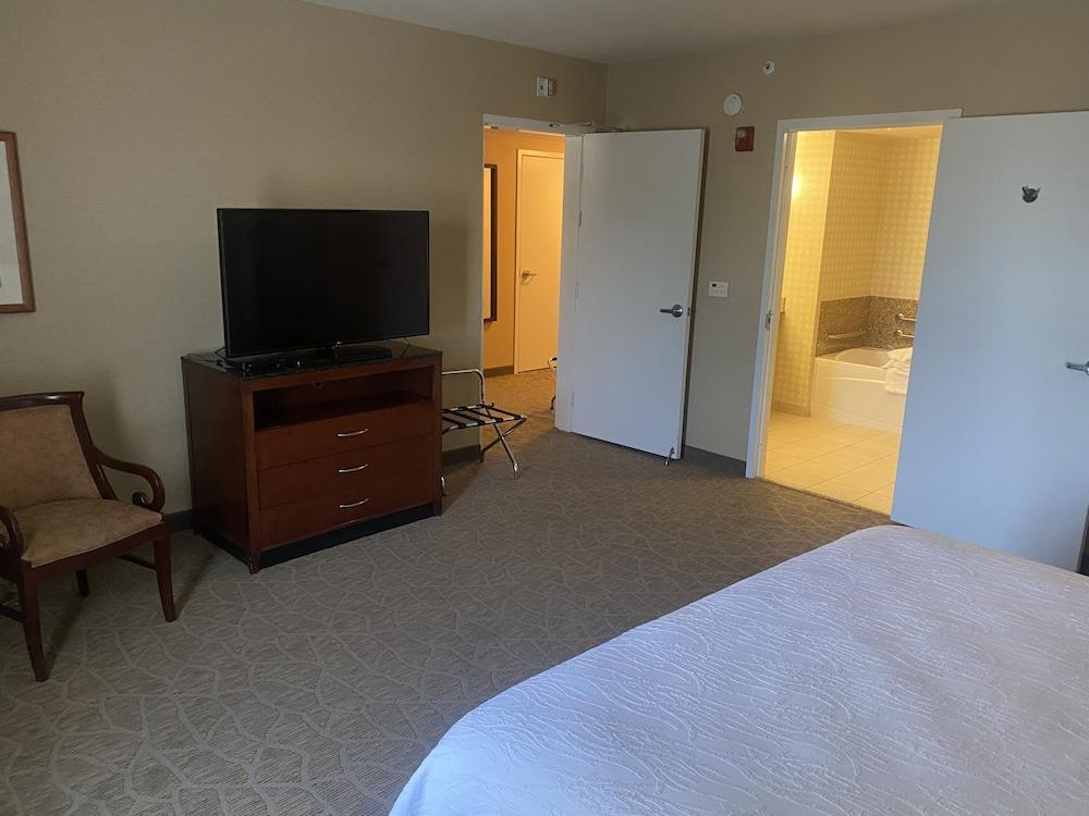 Hilton Garden Inn Palmdale Bagian luar foto